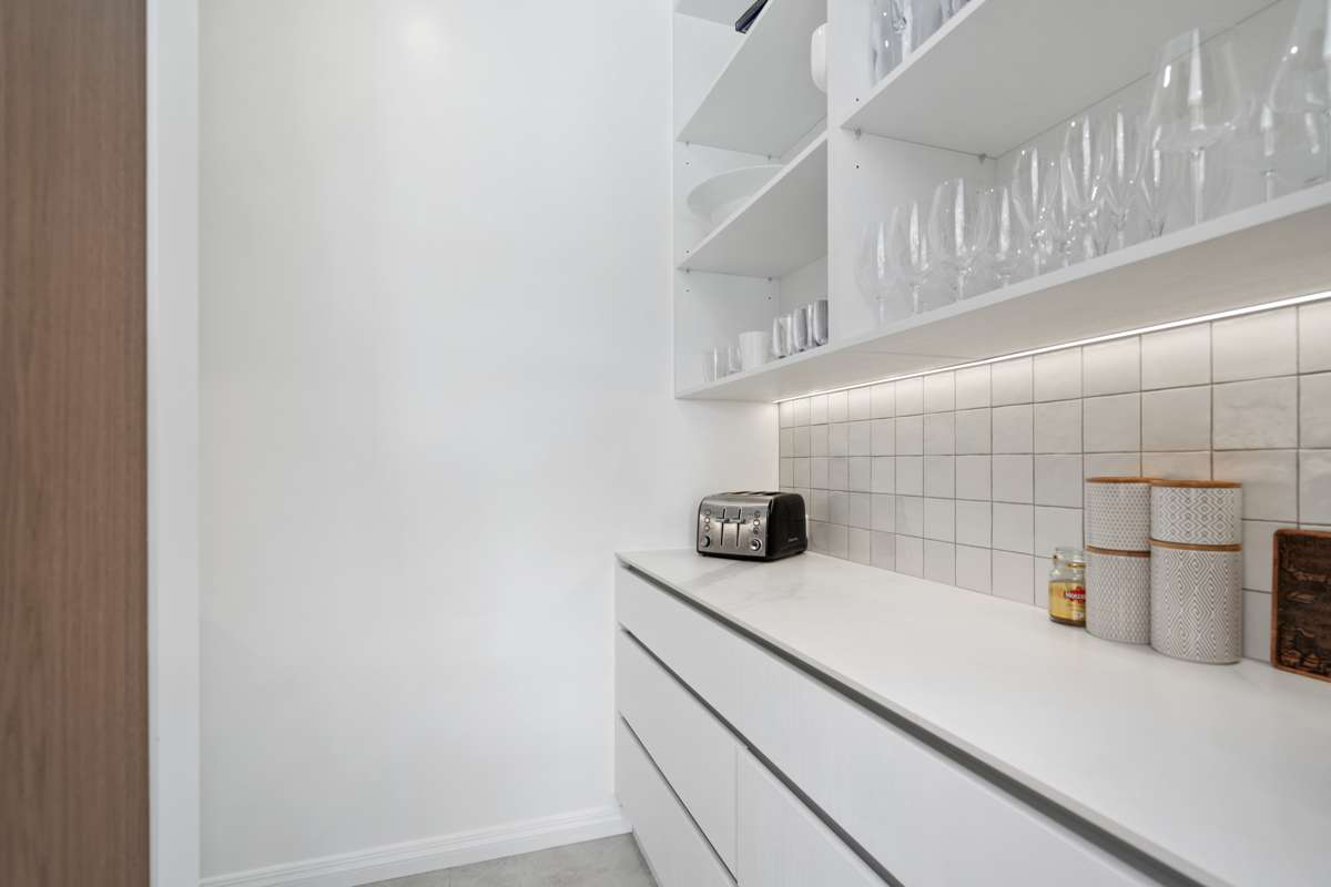 98-100 Riverview Road_3