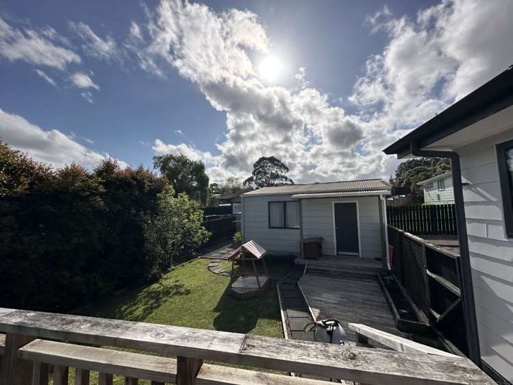 125 Solar Road Glen Eden_19