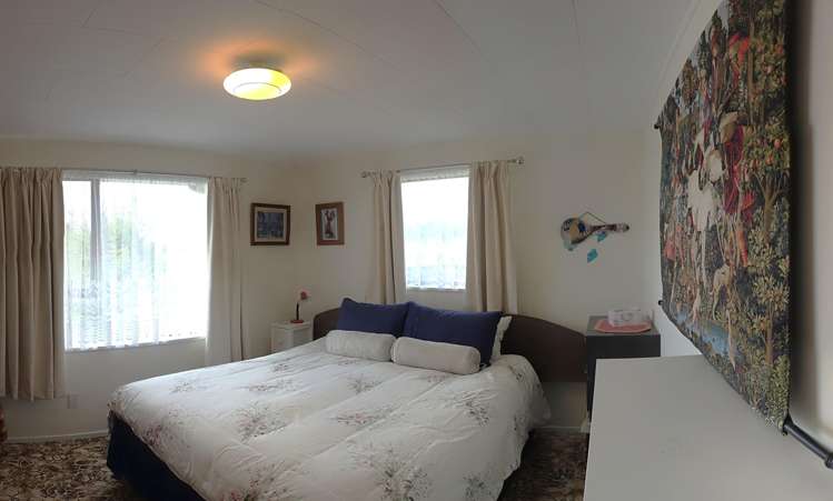 17 Pine Tree Road Kaniere_8