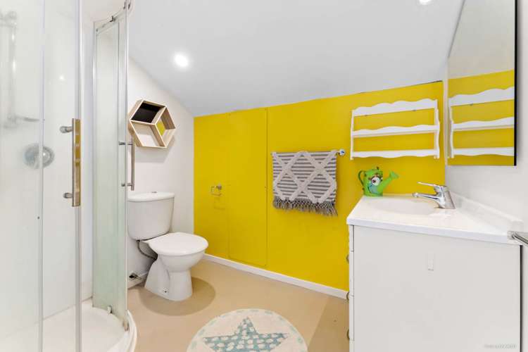 30 Lothian Brae Wattle Downs_12