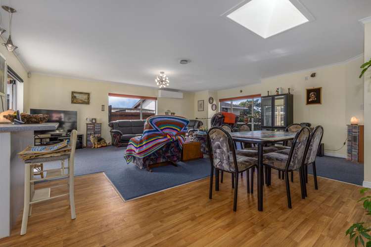 2 Fuller Close Levin_4