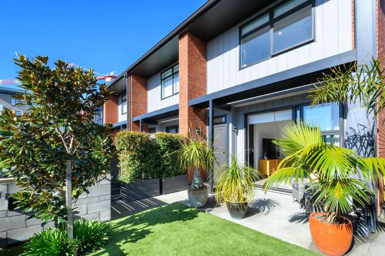 52 Walter Merton Road_0