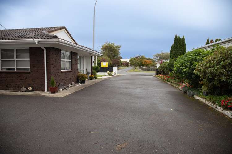 144a Ranolf Street Glenholme_11