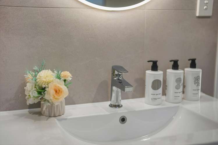 6A Kaimai Avenue Massey_15