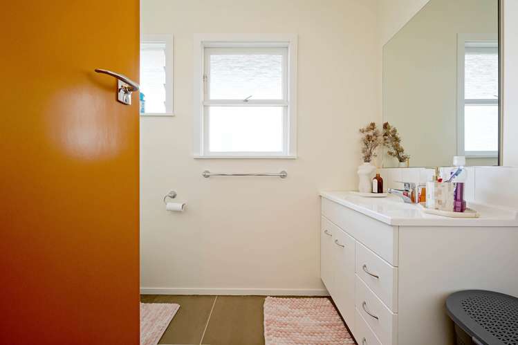 2/5 Evelyn Place Hillcrest_7