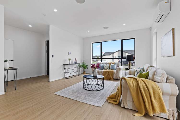 17 Black Beech Crescent Takanini_5