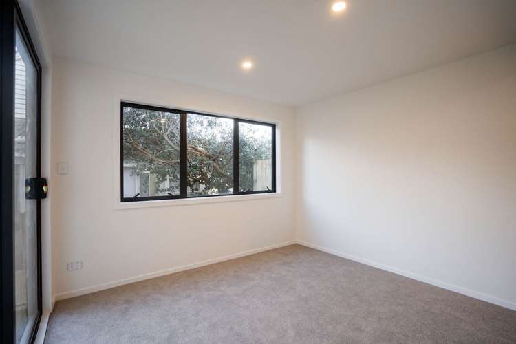 1A Dunkirk Terrace Mount Albert_13
