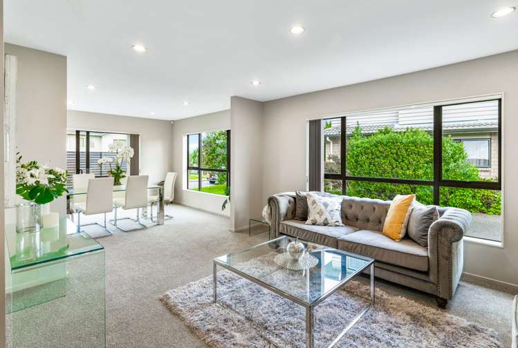 11 Riverglade Parkway Te Atatu South_9