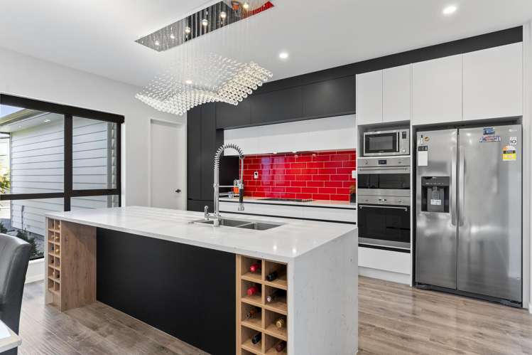 7 Hapukupuku Avenue Beachlands_1