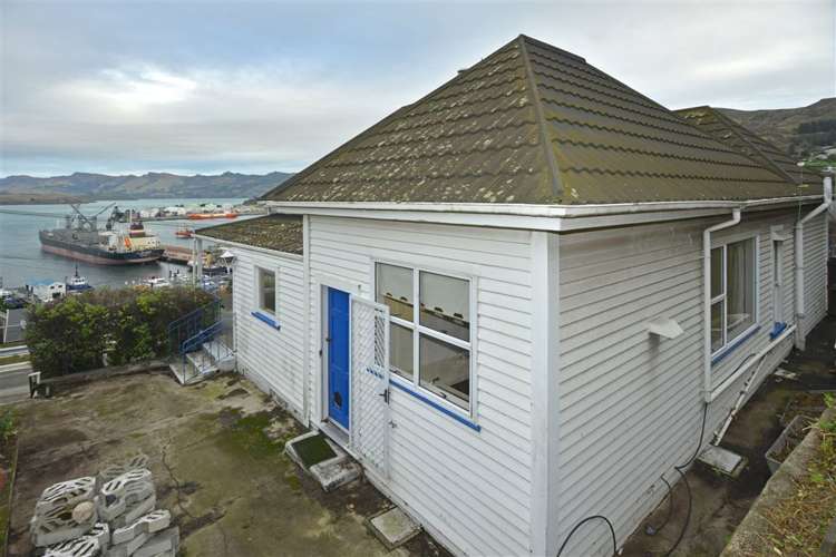 19 Sumner Road Lyttelton_6