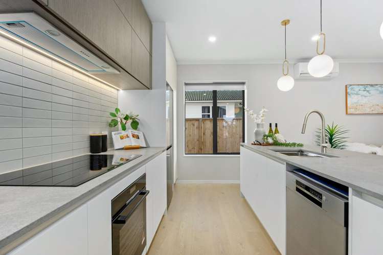 57 Taioma Crescent Te Atatu Peninsula_5