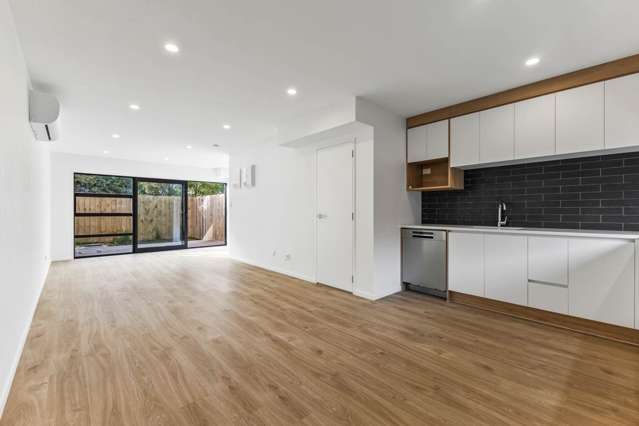 18D Pirangi Street Pt England_2