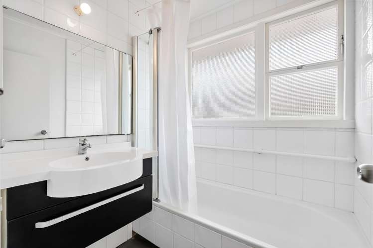 6/20 Cornwall Park Avenue Epsom_6