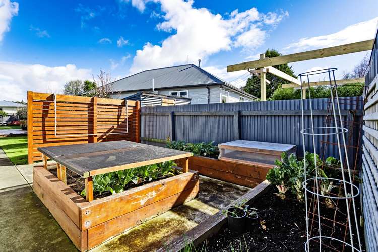 56 Paterson Street Grasmere_32