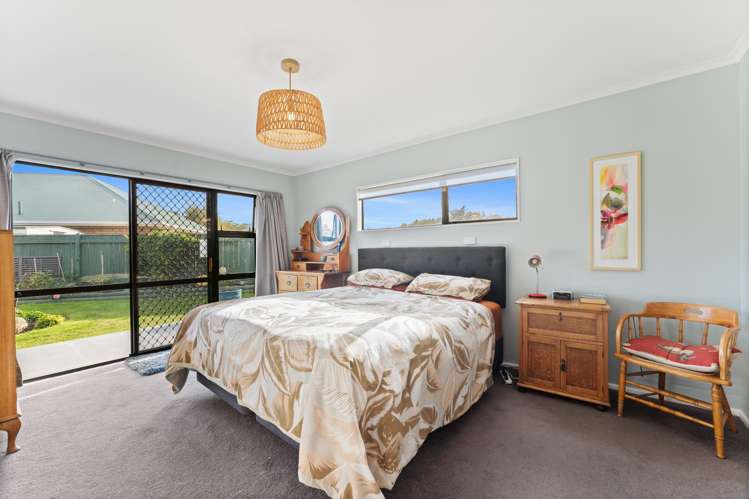 15 Tudor Grove Feilding_7