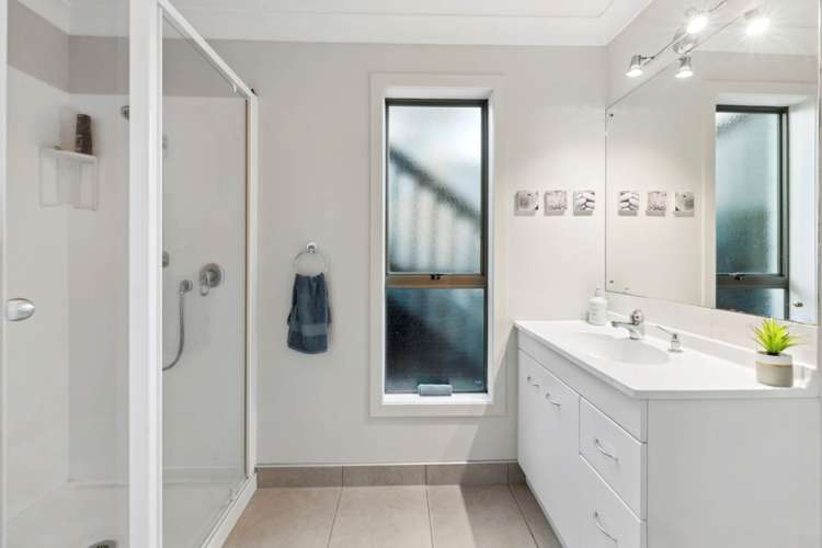 35 St Annes Crescent Wattle Downs_21