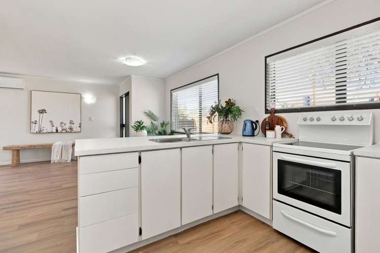 11a Golf Road Mount Maunganui_9