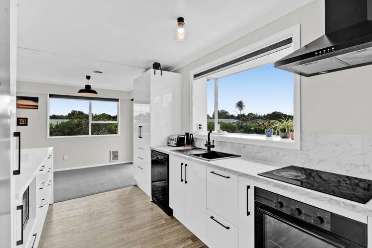 8A Tybalt Street Stratford_10