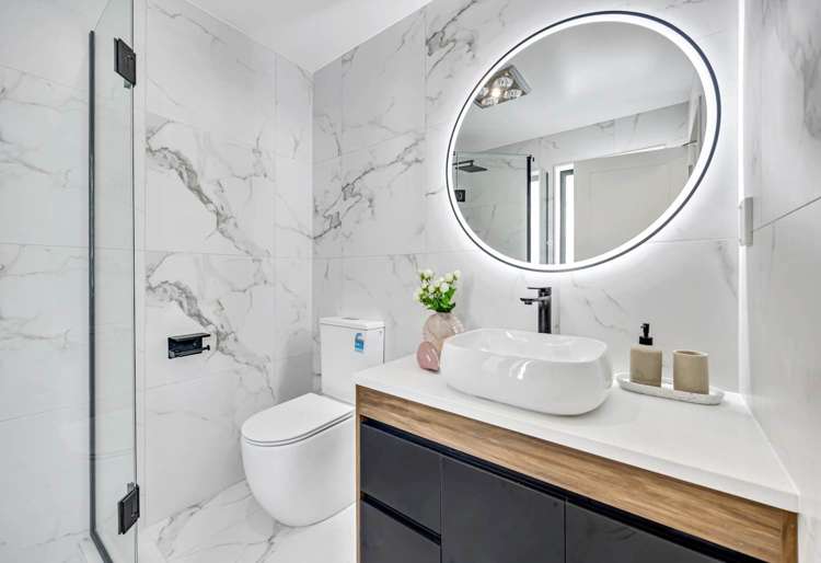 25 Knockanara Drive Flat Bush_33