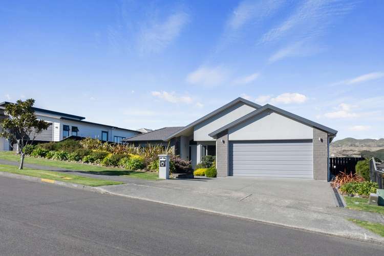11 Paparoa Crescent Aotea_20