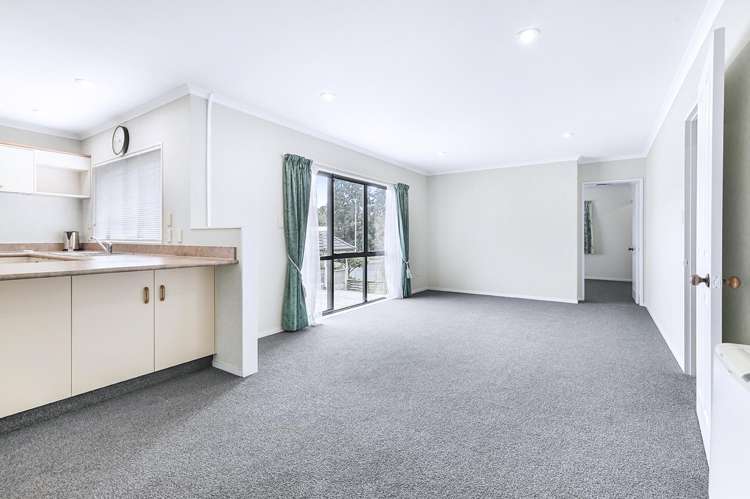 18 John Webb Drive Glenview_2