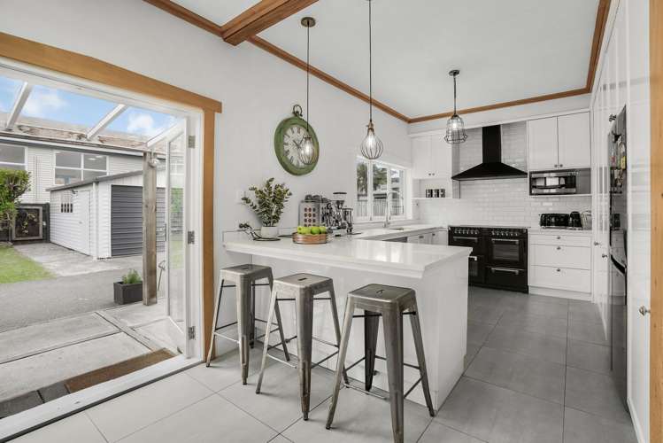 15 Te Mome Road Alicetown_13