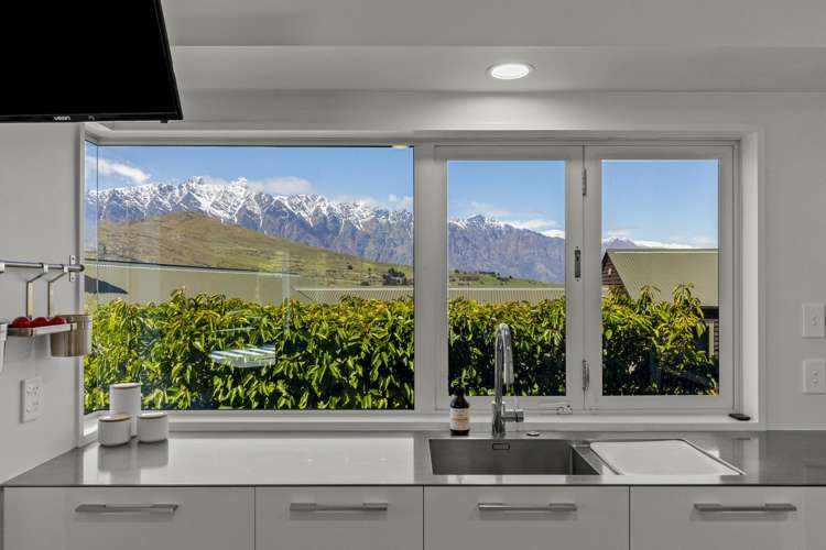 66 Hensman Road Queenstown Hill_8