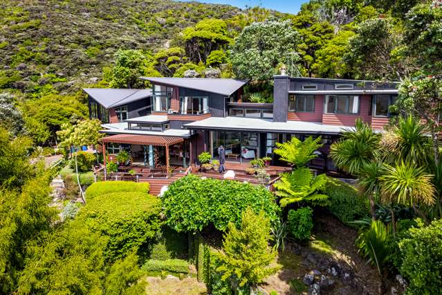 66 Piha Road Piha_1