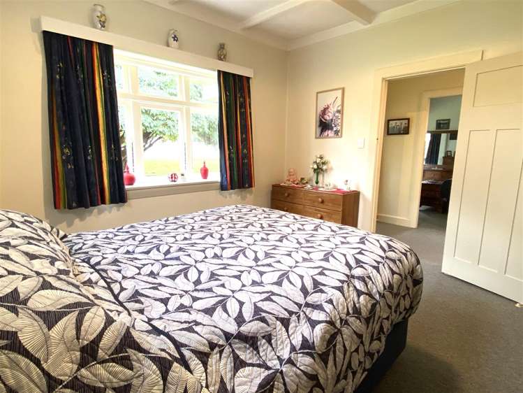 2 Sinnamon Street Reefton_19