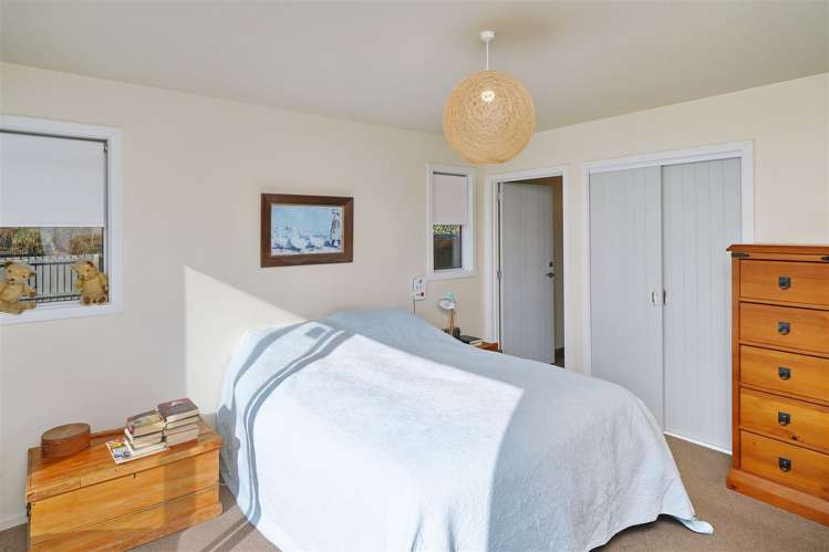 16 Ferry Road Woodend_10