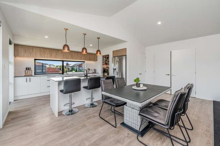 7 Vitalia Crescent Lincoln_8