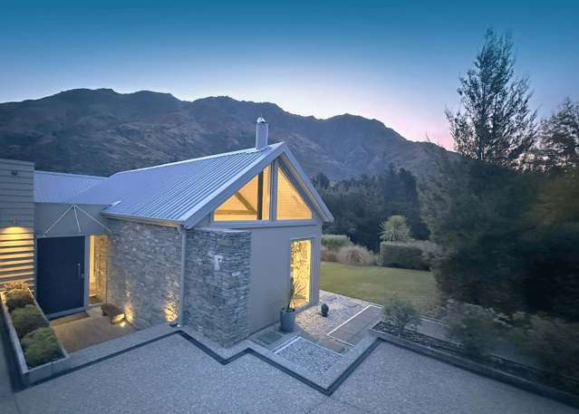 Country lifestyle on 985sqm in Atley Downs