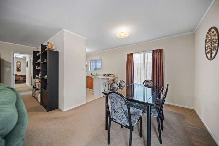 2/28 Gosford Drive Botany Downs_5