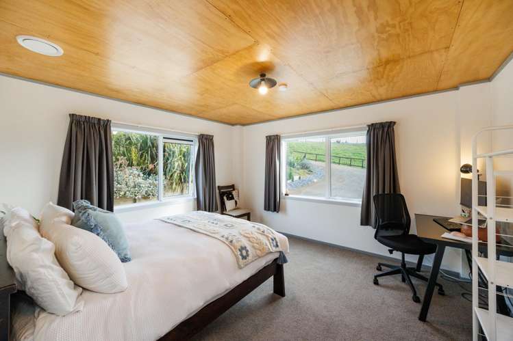 34 Highland View Drive Tokomaru_25