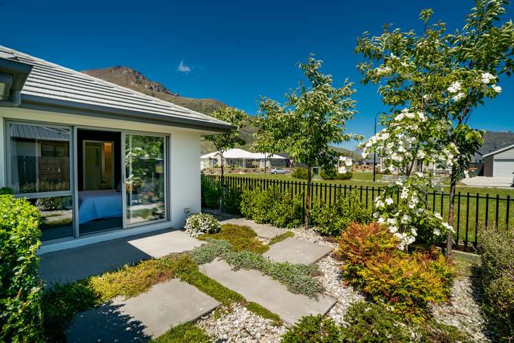 29 Peterley Road Lower Shotover_24