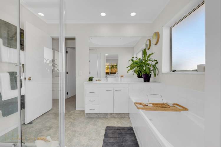 1/24 West Fairway Golflands_11