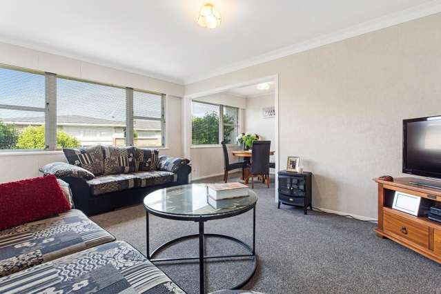 2/155 Levers Road Matua_1