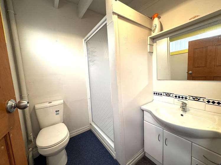 290 Newhaven Road Owaka_27