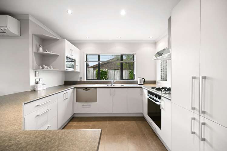 16 Rossiter Place Chartwell_2