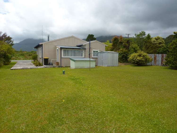 8 Stewart Street Waimangaroa_16