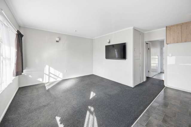 8/3 Rocklands Avenue Mt Eden_3