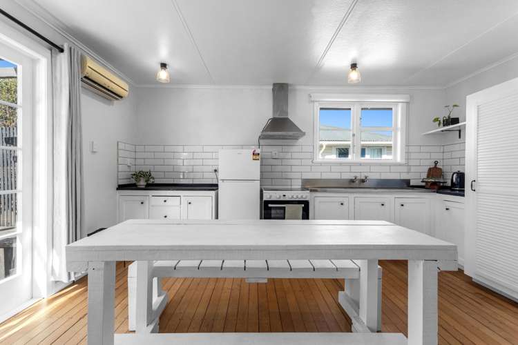 15 Matai Street Edgecumbe_6