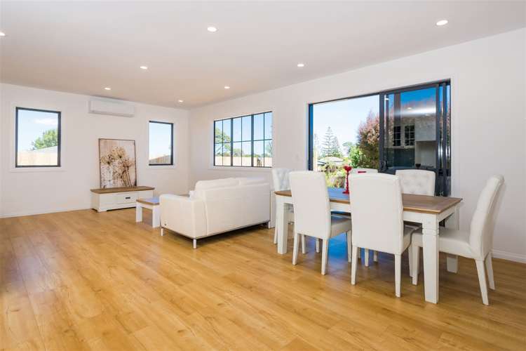 320b East Coast Road Sunnynook_5