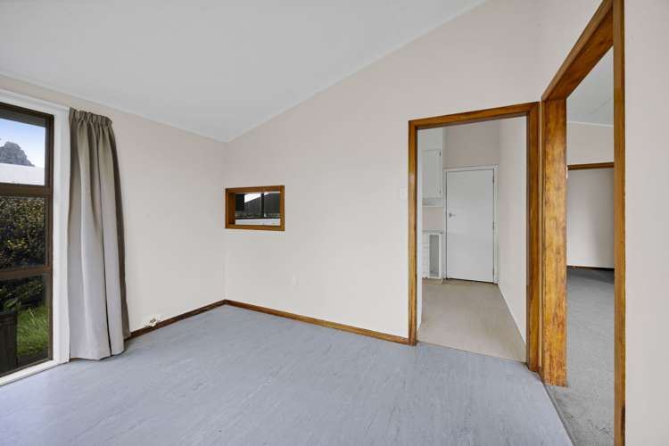 120 Broadway Waitara_13