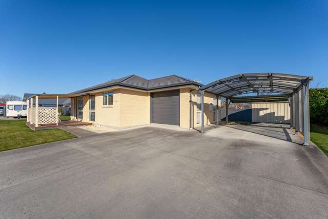 Easy living, excellent opportunity