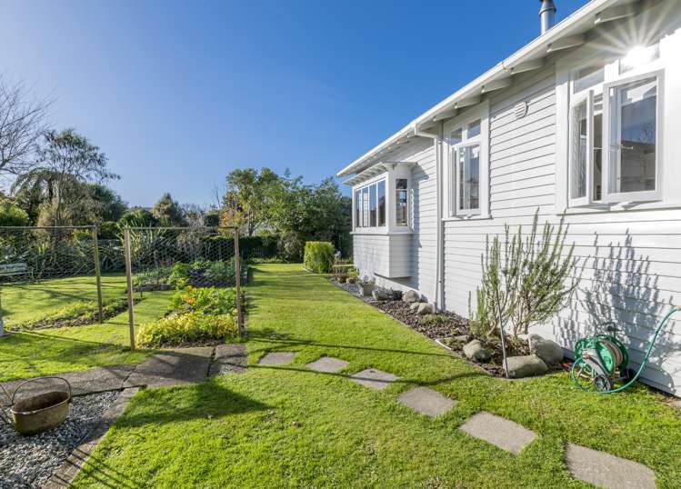 83 Queenwood Road Levin_17