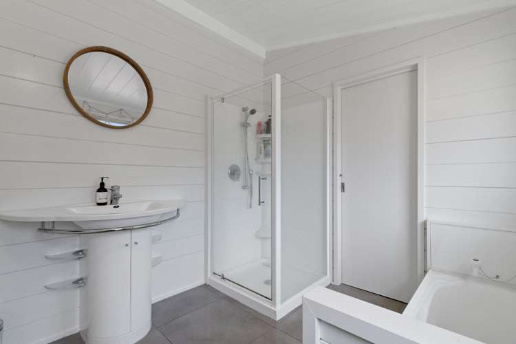 1 Holland Close Pauanui_11