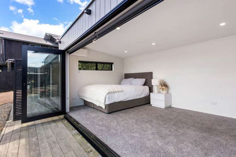 1A Cliff Road Torbay_19