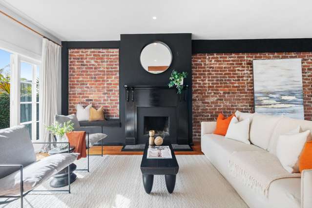 New York Vibes in Pt Chev | Professionals