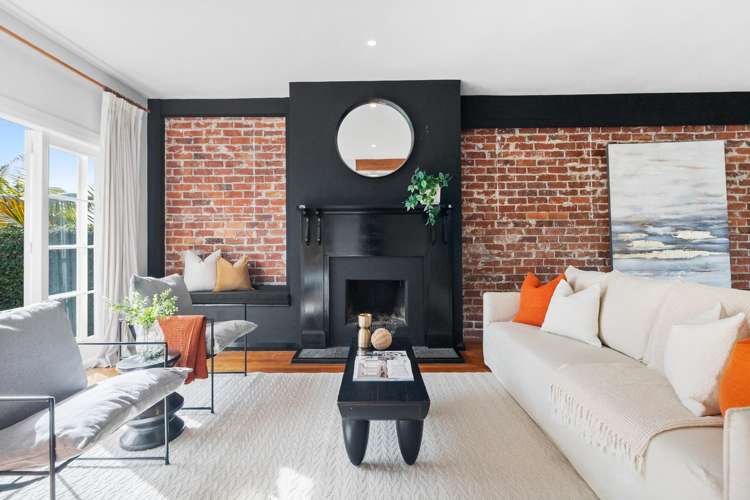 1092 Great North Road_0
